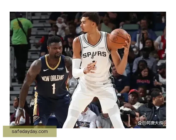 NBA录像马刺对勇士经典对决全场回放精彩瞬间解析攻防博弈盘点